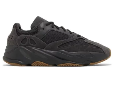 Yeezy 700 Utility Black